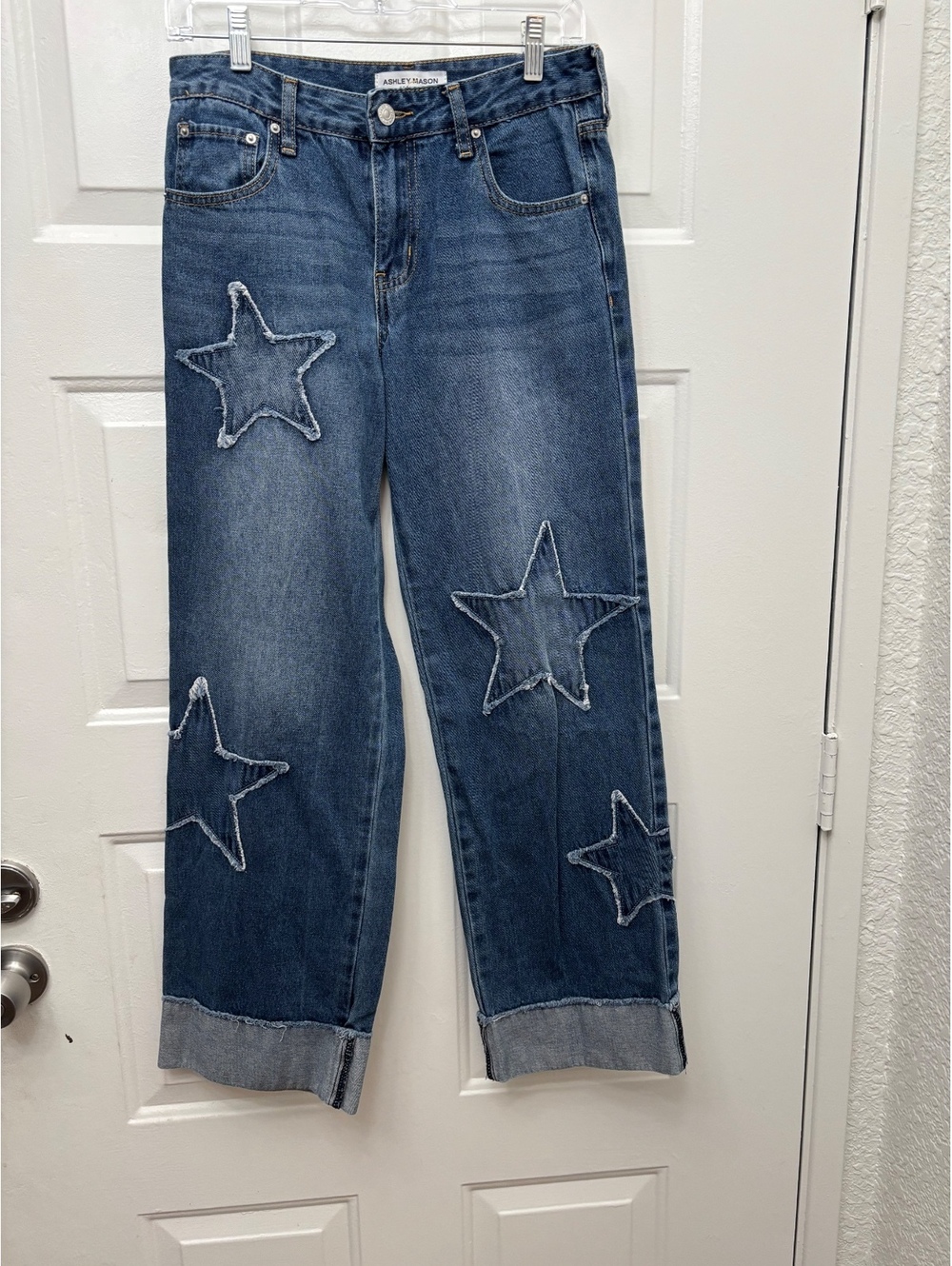 Ashley Mason Premium blue star patch cuffed jeans Size 3/26